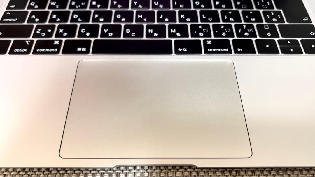 【美品】MacBook Air 13.3インチ 256GB SSD 2018