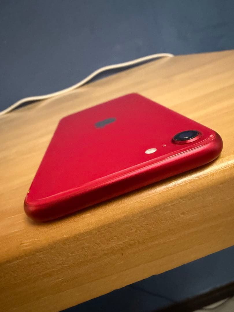 紅音iPhone SE (第2世代) PRODUCT(RED)