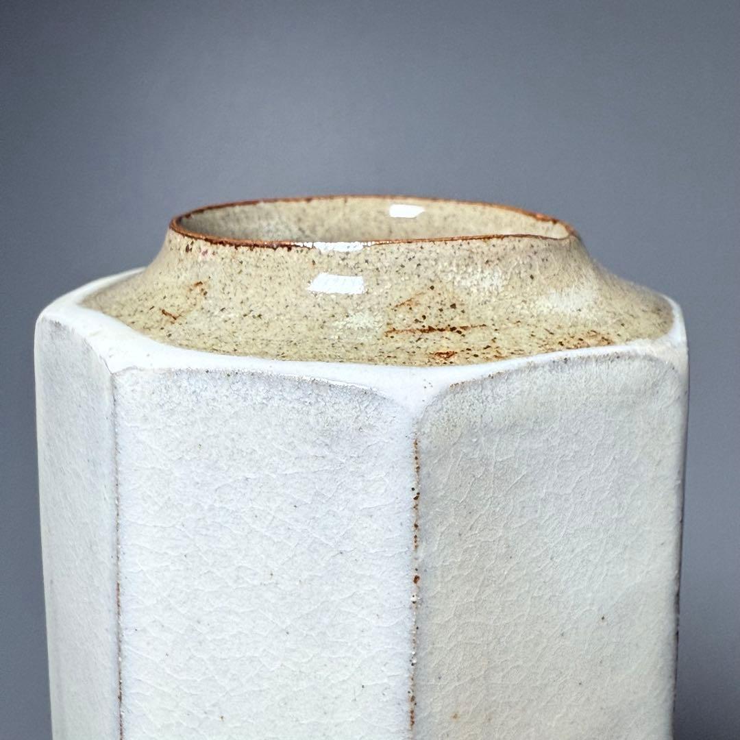 日本工芸会正会員　古川隆久　作　釉彩　椿文　花瓶　共箱 　益子焼　人気陶芸家