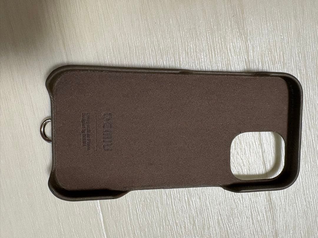 DEMIU エトーブ　iPhone16スマホケース