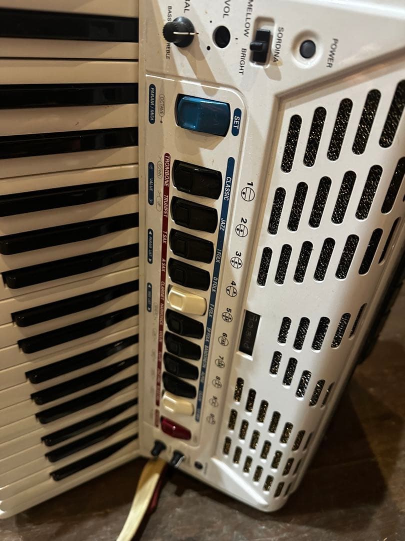 Roland FR-3s アコーディオン ホワイト