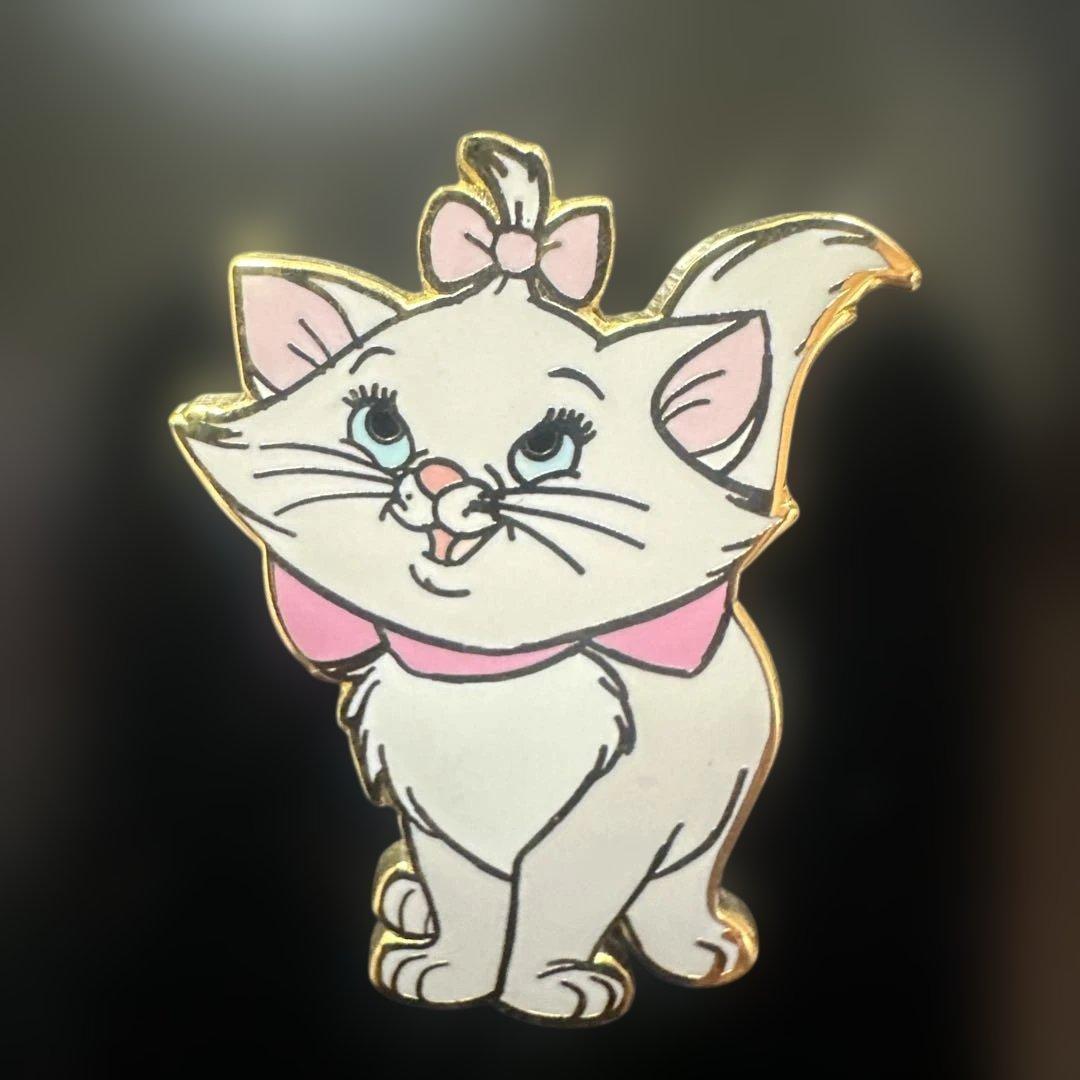 ディズニーおしゃれキャット ピンバッジセット