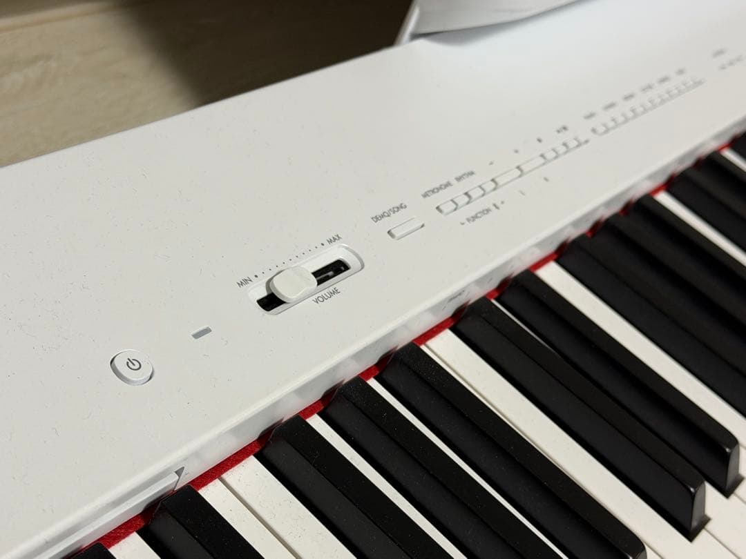 YAMAHA 電子ピアノ P-225 ホワイト ほぼ未使用 元箱あり 送料無料