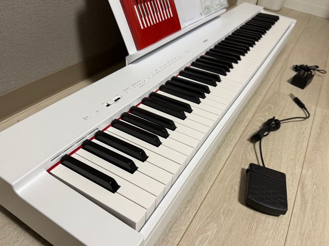 YAMAHA 電子ピアノ P-225 ホワイト ほぼ未使用 元箱あり 送料無料