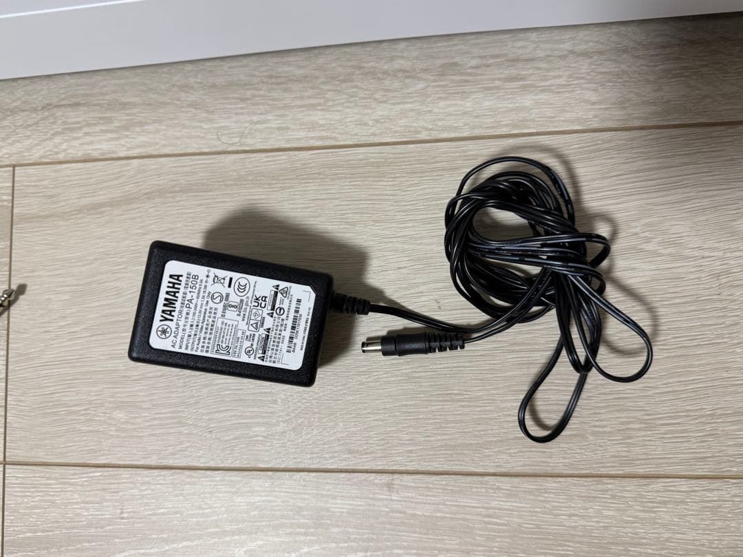 YAMAHA 電子ピアノ P-225 ホワイト ほぼ未使用 元箱あり 送料無料