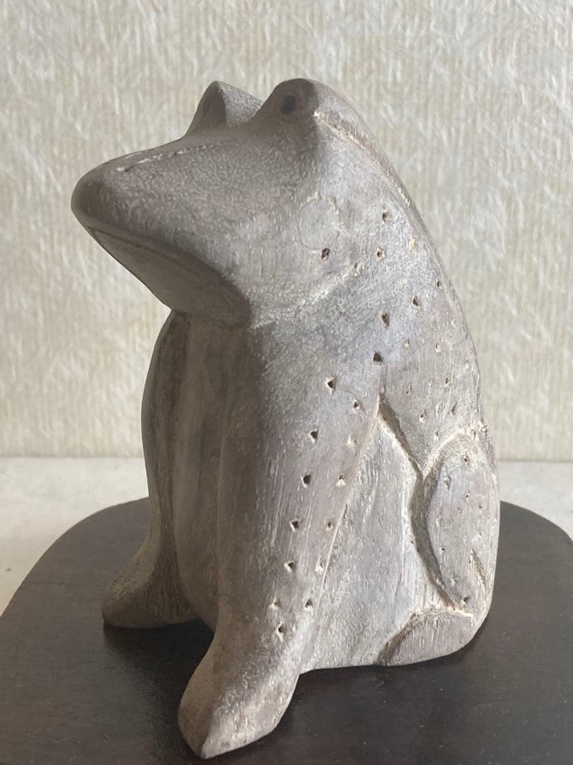 アジア民藝木彫カエル｜手彫りオブジェ｜民藝工芸｜トライバルアート｜H10.3cm