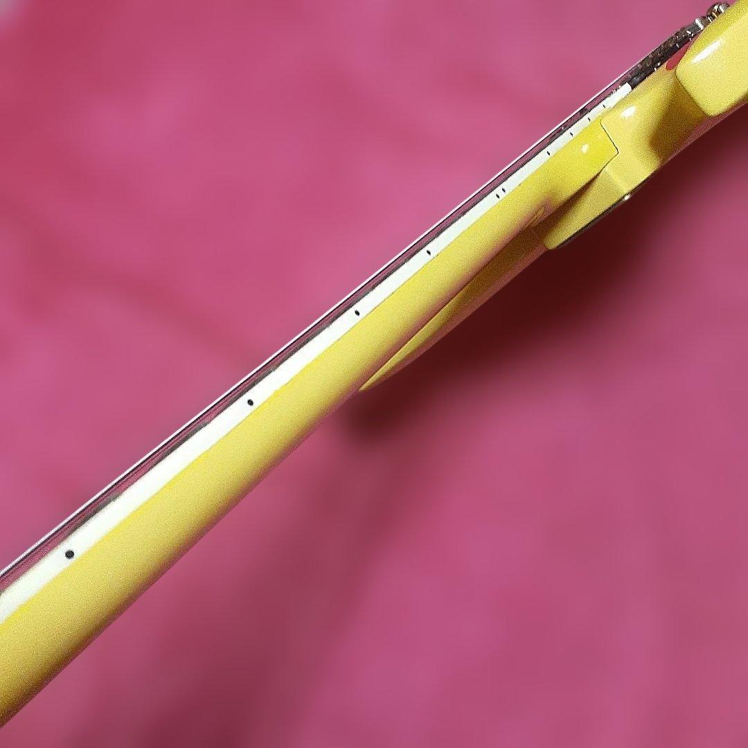 【良・美品】イエローハート風ペイント・hideモデル。モッキンバードエレキギター