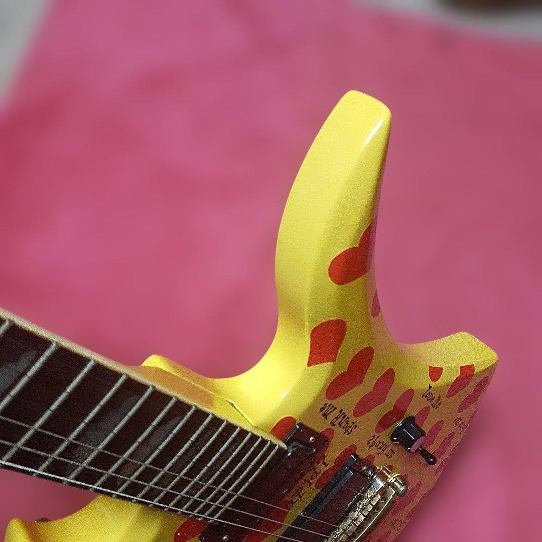 【良・美品】イエローハート風ペイント・hideモデル。モッキンバードエレキギター