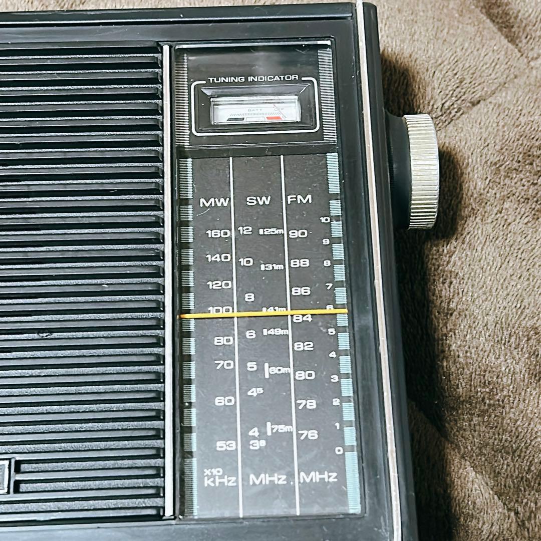 TOSHIBA アナログラジオ AM/FM/SW ジャンク品として