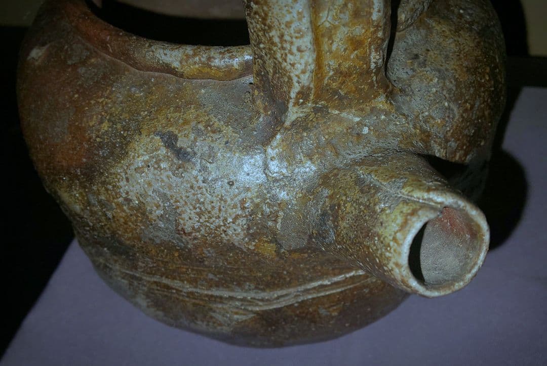 人間国宝 金重陶陽 手捻り 水注 共箱 道明識