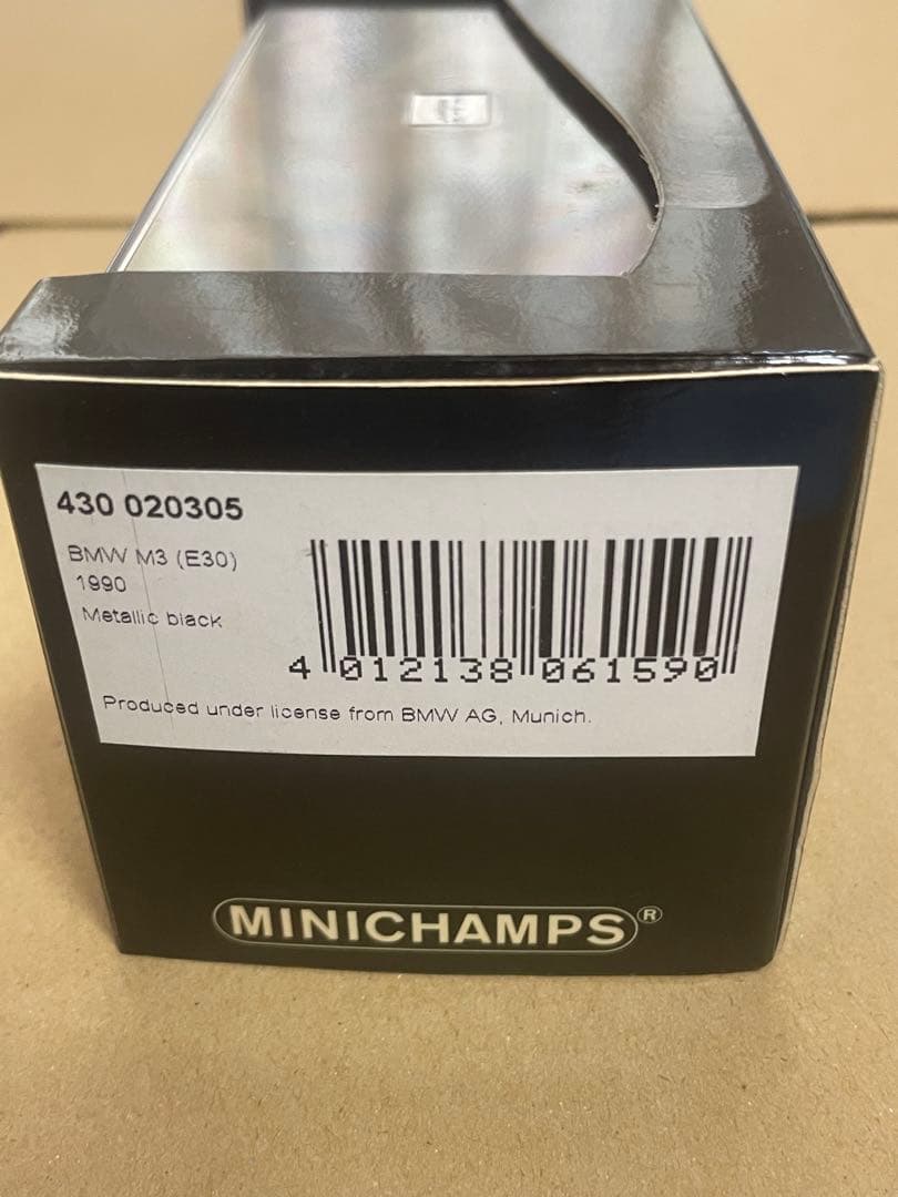  M3 (E30) 1987 Silver 1/43 ミニカー