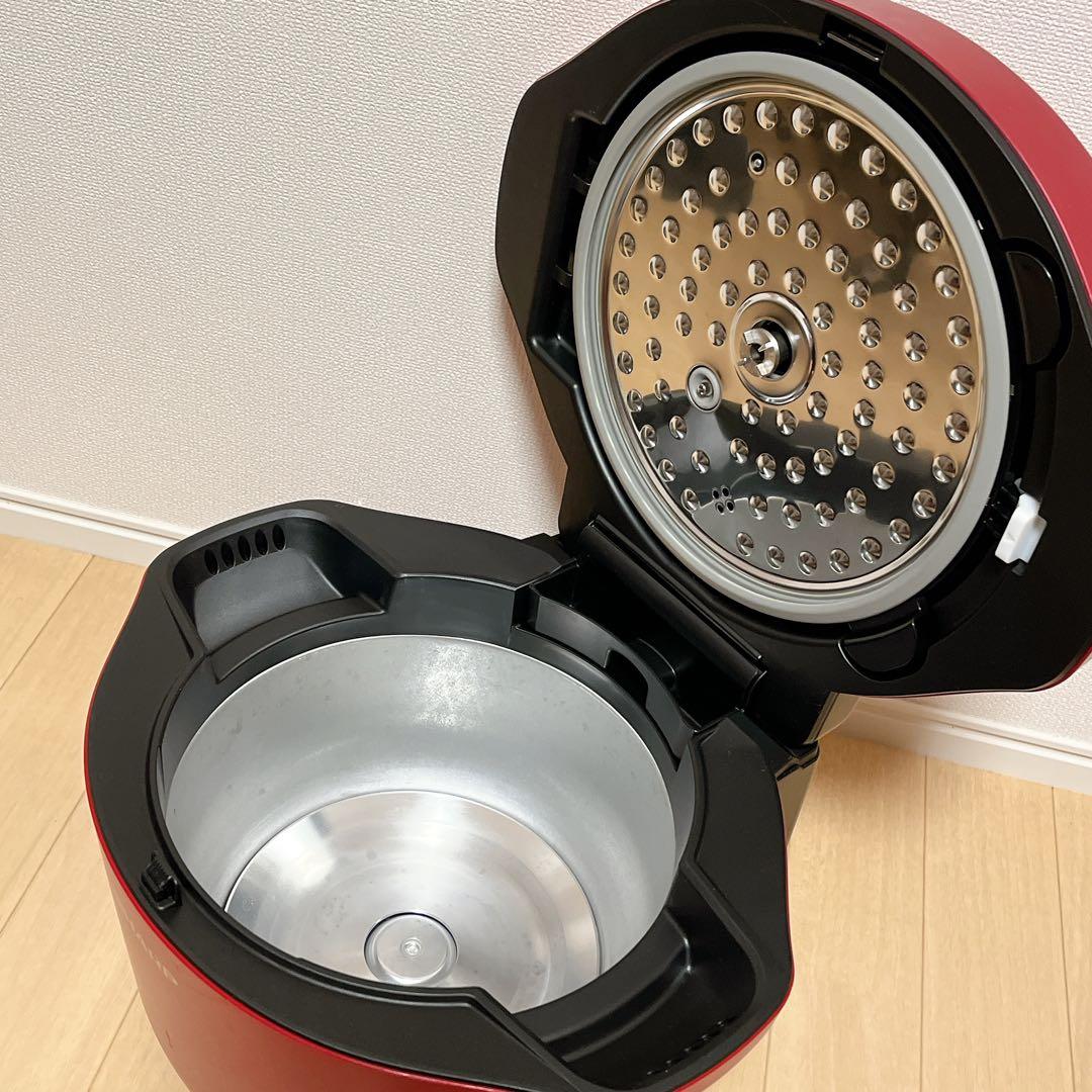 ６回程度の使用　ホットクック　KN-HW24G-R 水なし自動調理鍋　2.4L