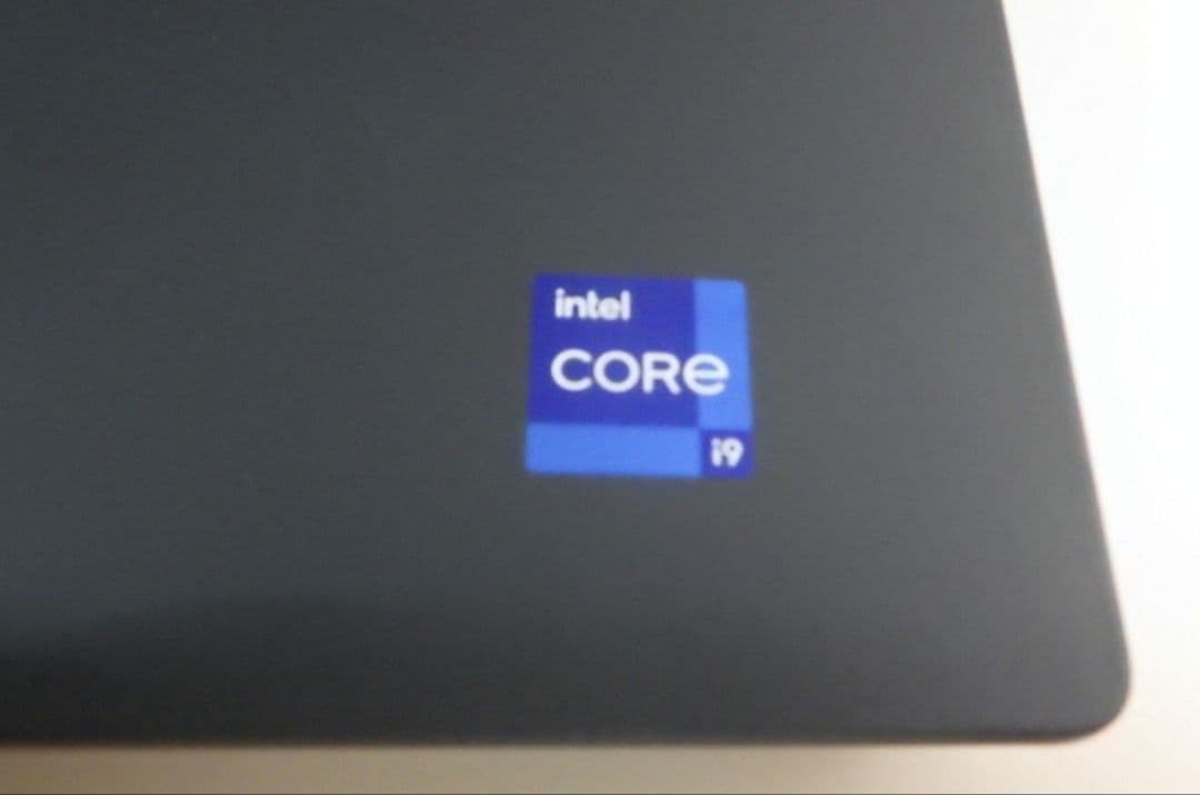 Dell Mobile Precision 7780（17.3インチノートPC）
