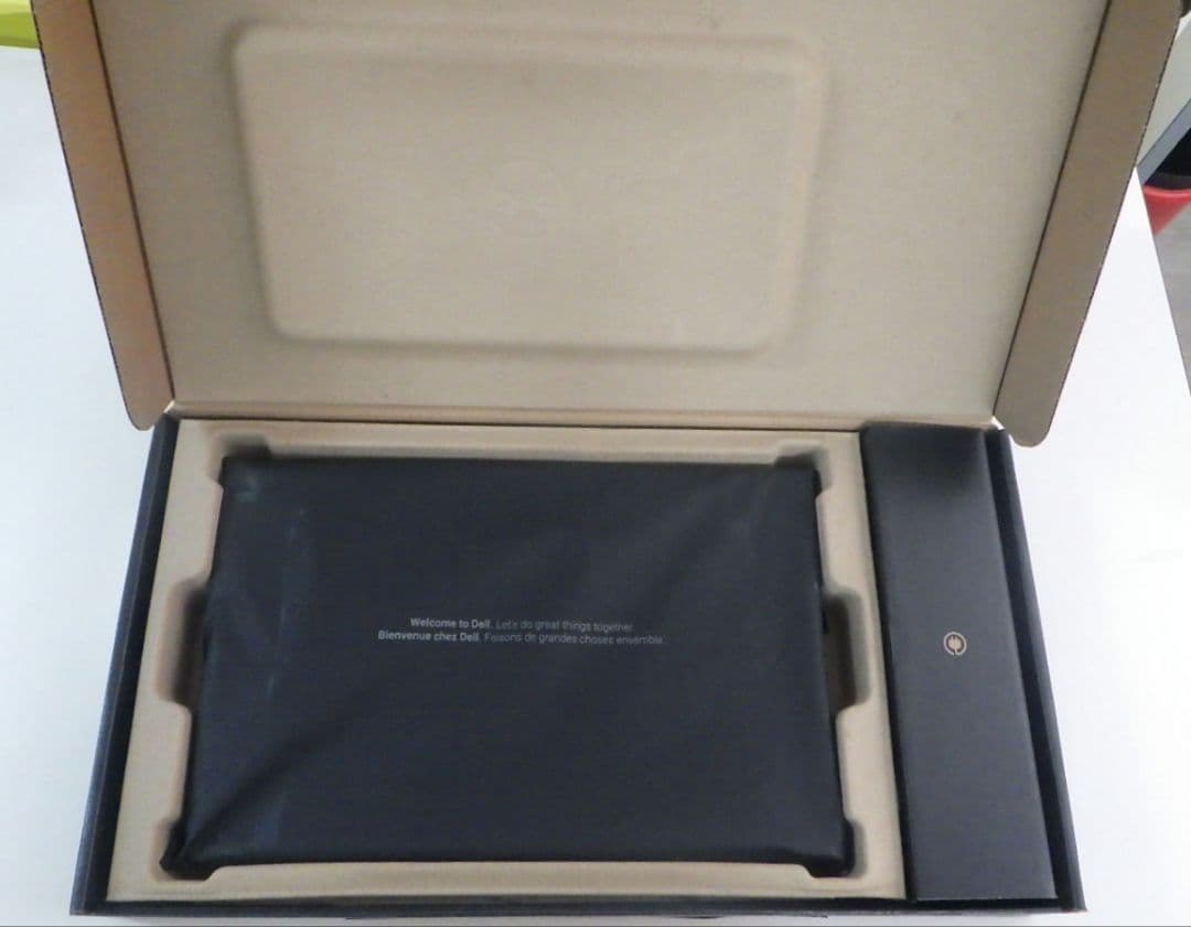 Dell Mobile Precision 7780（17.3インチノートPC）