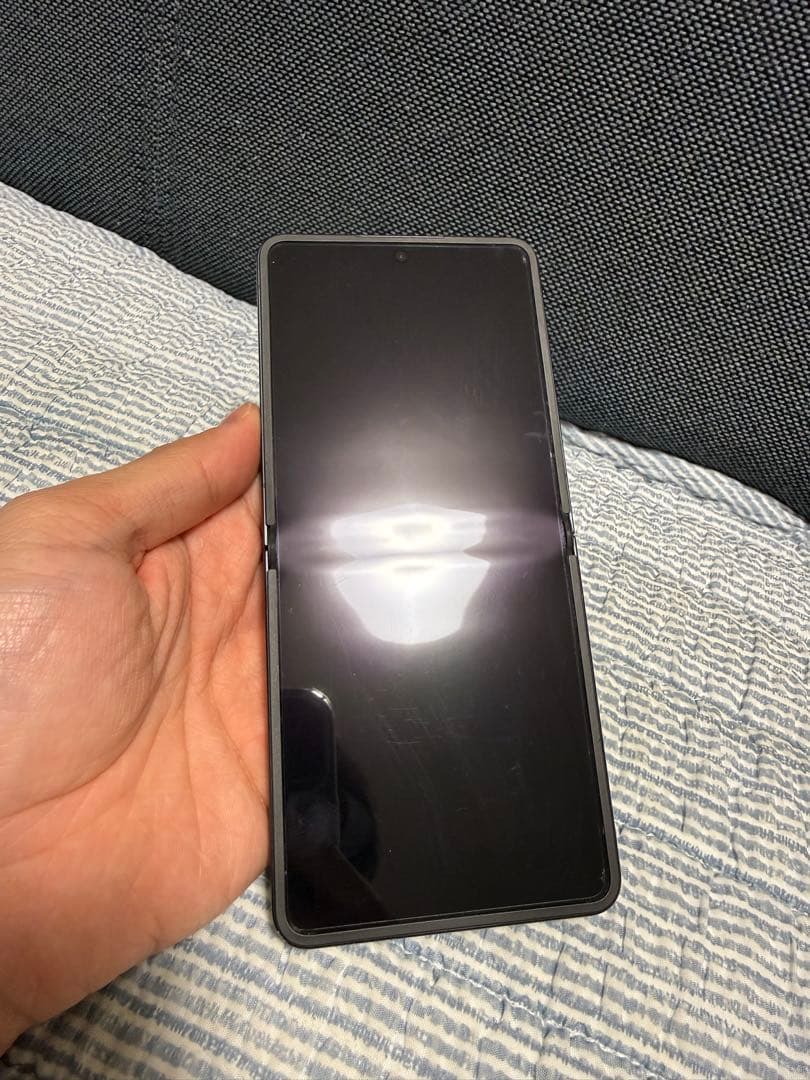 [格安]Galaxy Z Flip7 256GB ブラックSIMフリー