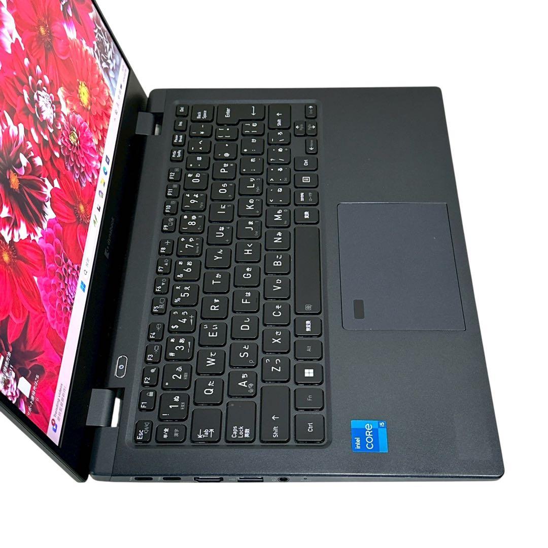 東芝 i5 16GB SSD256GB ノートパソコン 822