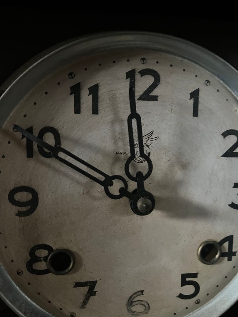 ゼンマイ掛け時計、ゼンマイ振り子時計、飛球製造掛け時計、昭和32年頃 68年前