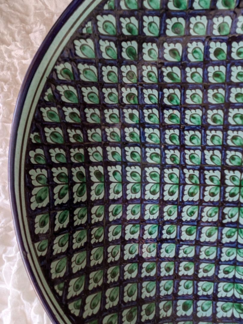 ウズベキスタン幾何学模様の陶器皿