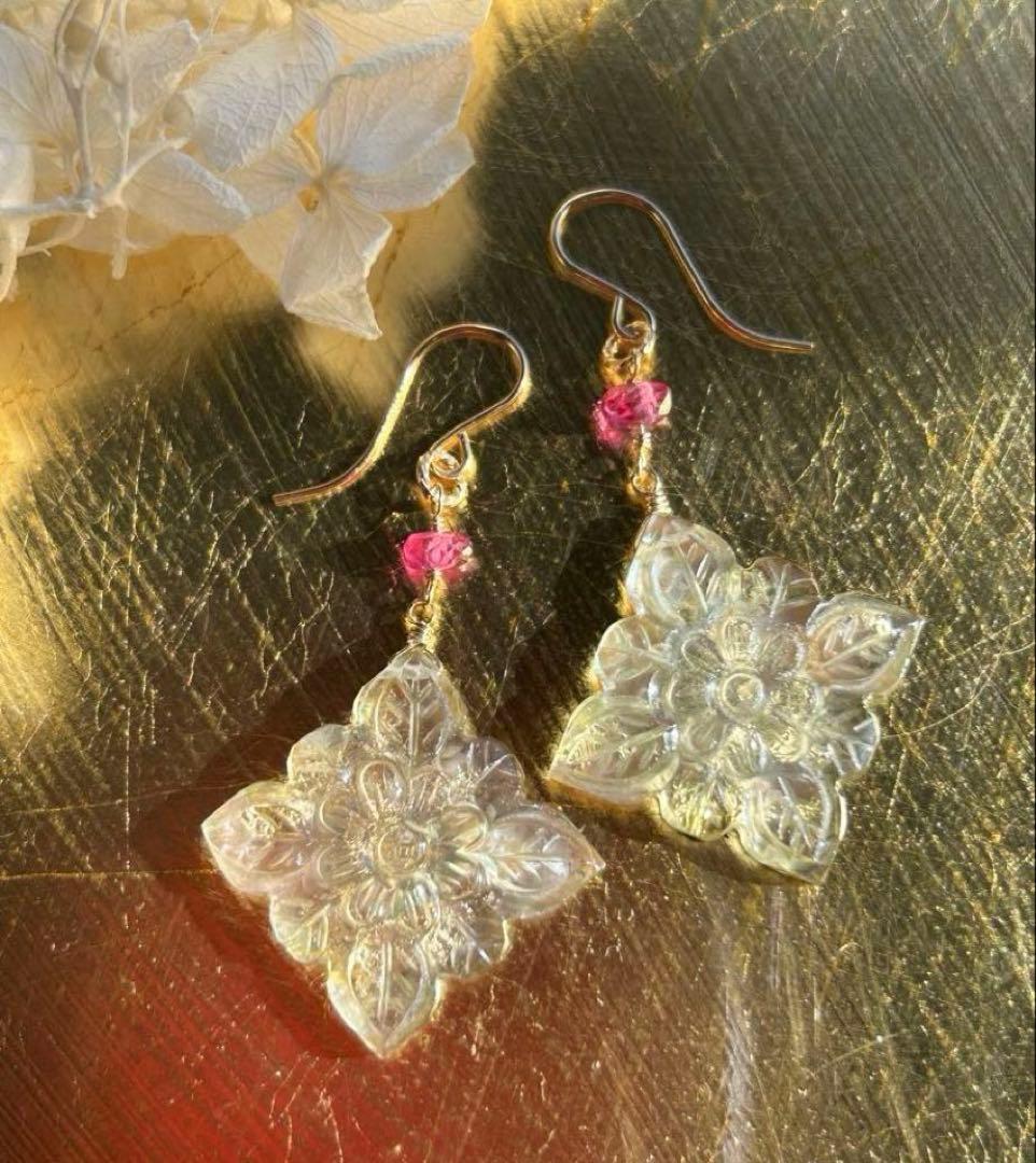 Sale❣️ブラウンmop金箔×水晶＆ルビーのピアス　14kgf