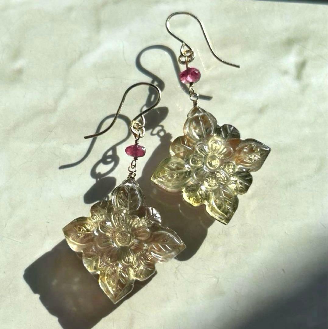 Sale❣️ブラウンmop金箔×水晶＆ルビーのピアス　14kgf