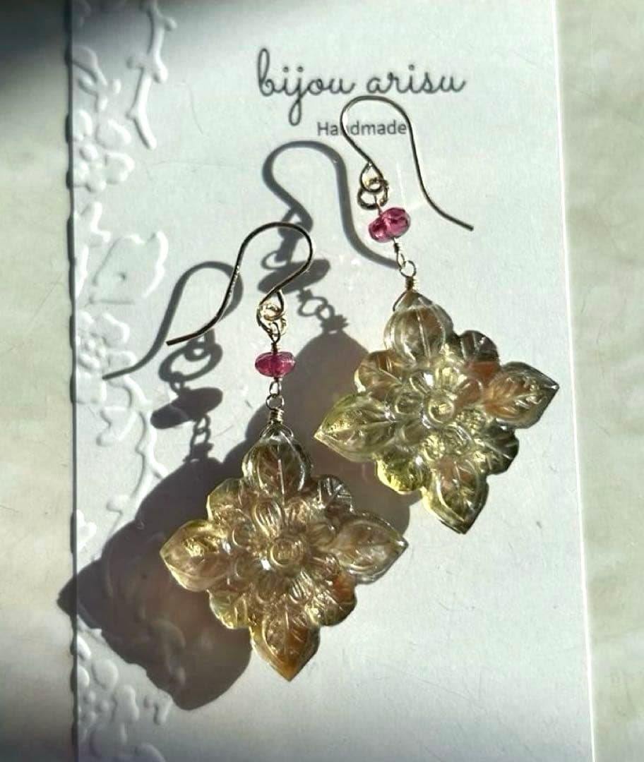 Sale❣️ブラウンmop金箔×水晶＆ルビーのピアス　14kgf