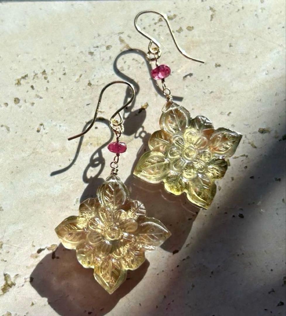 Sale❣️ブラウンmop金箔×水晶＆ルビーのピアス　14kgf