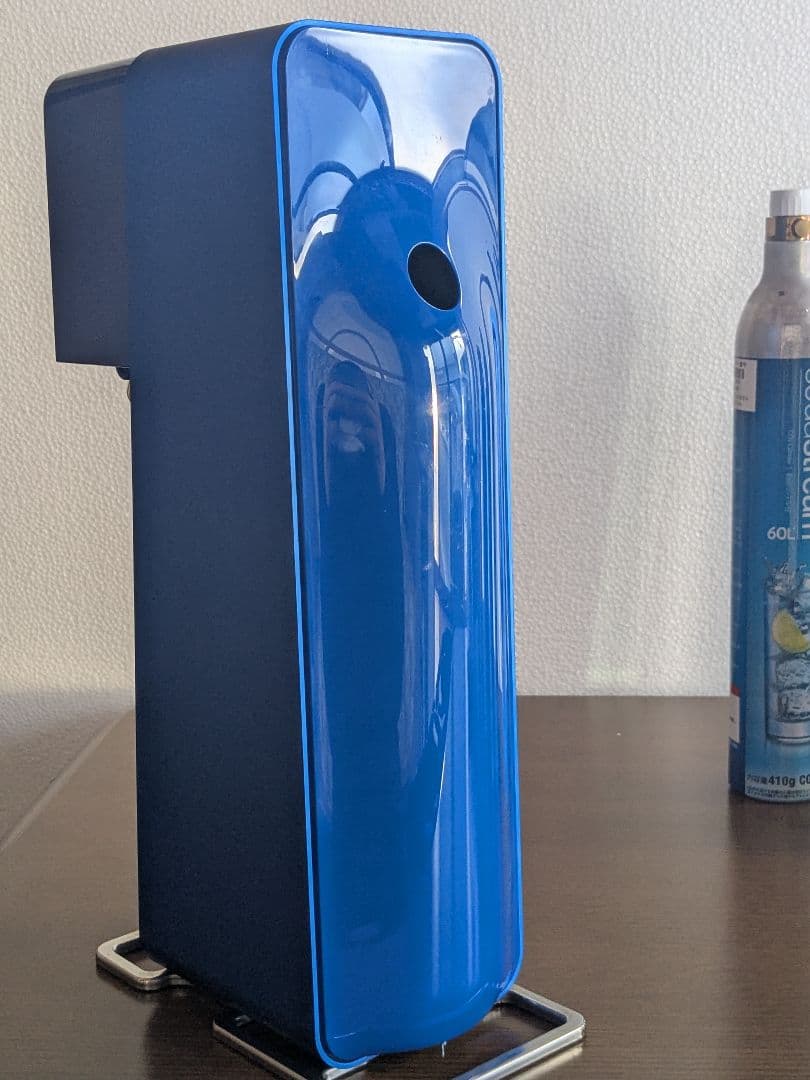 sodastream 炭酸水メーカー 青色 ボトルとガスボンベ付き