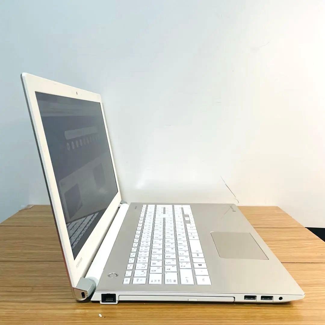 美麗設定済みすぐ使えるメモリ8ギガSSD256ギガカメラWin11オフィスDVD