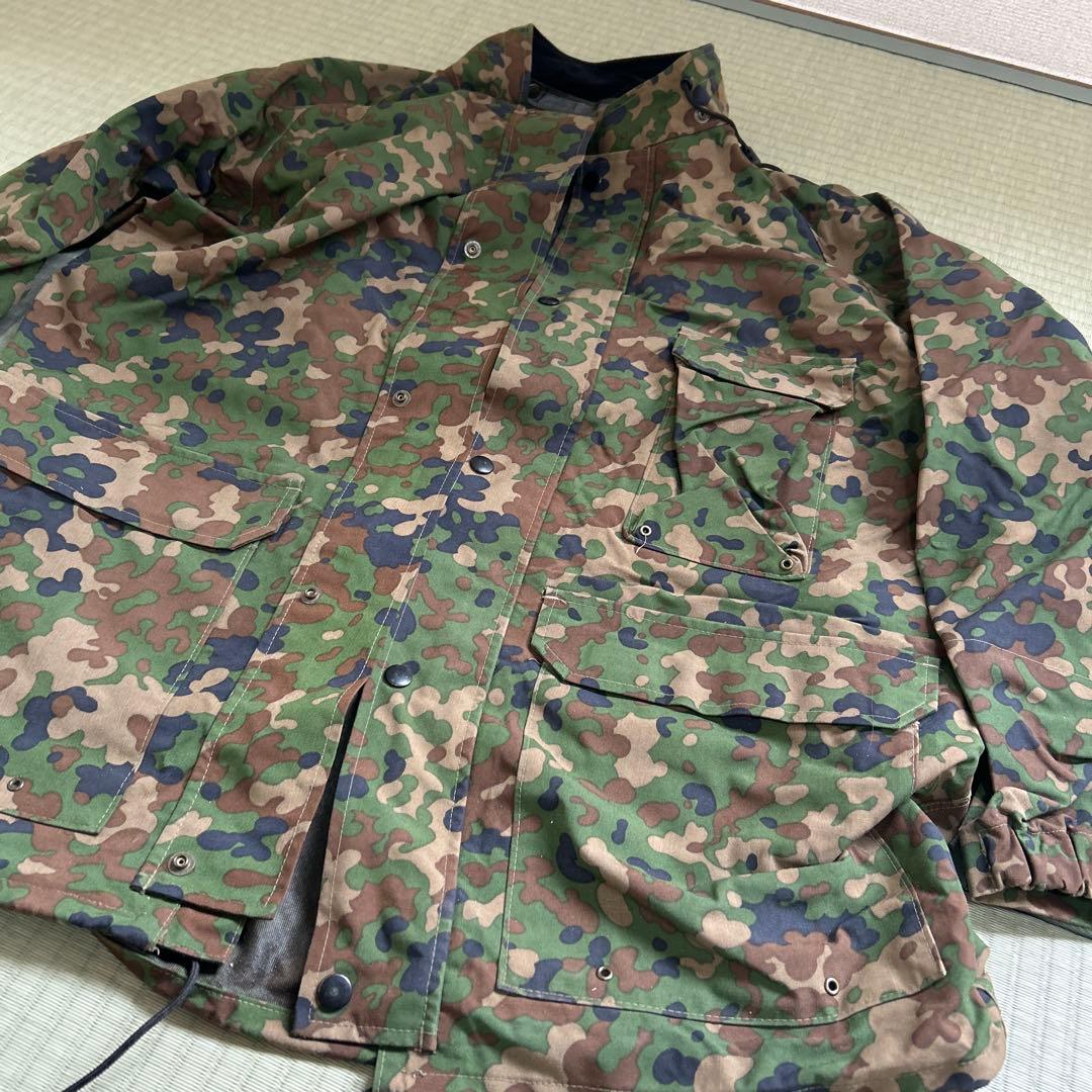 陸上自衛隊　自衛官　防寒具　防寒戦闘外被上下セット　サバゲー