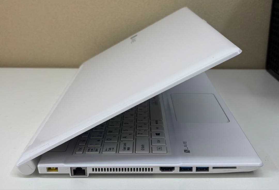 532　美品✨NEC LAVIE 薄型ノートパソコン Corei7 win11