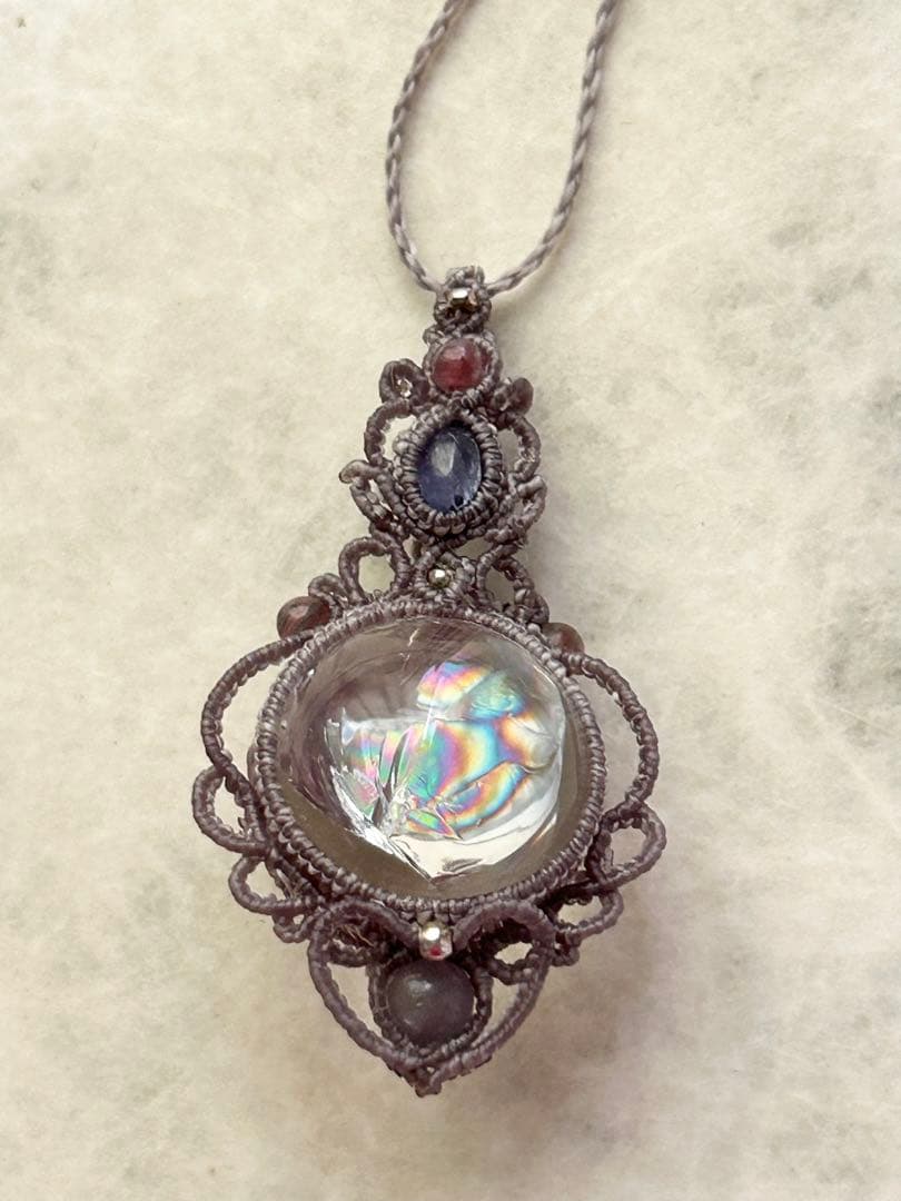 アイリスクオーツxタンザナイトのマクラメネックレス