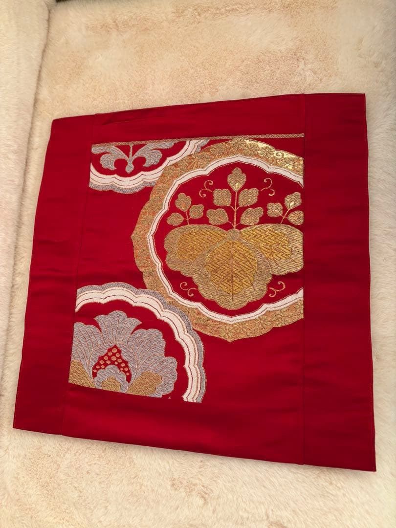 3098豪華な刺繍から作った正絹クッションカバー 2枚セットお正月、プレゼントに