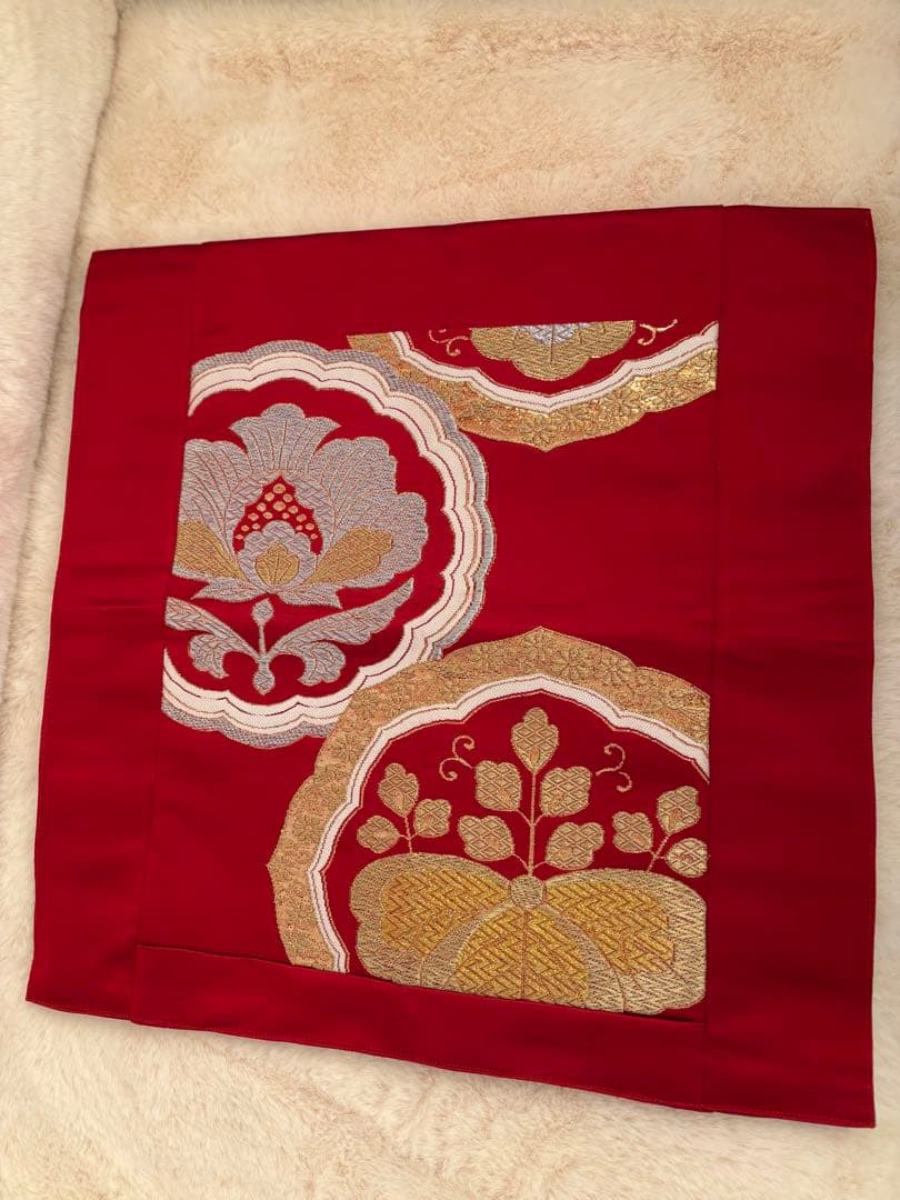 3098豪華な刺繍から作った正絹クッションカバー 2枚セットお正月、プレゼントに