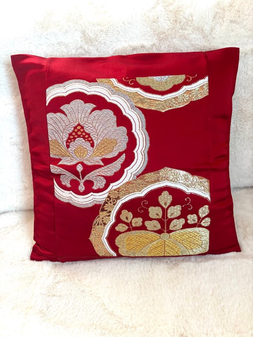 3098豪華な刺繍から作った正絹クッションカバー 2枚セットお正月、プレゼントに