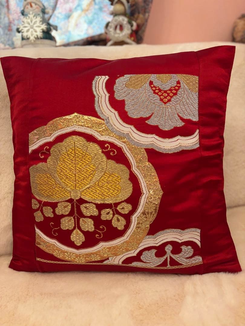 3098豪華な刺繍から作った正絹クッションカバー 2枚セットお正月、プレゼントに