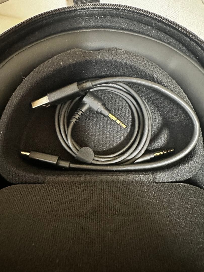 SONY WH-1000XM5 ワイヤレスヘッドホン（黒）