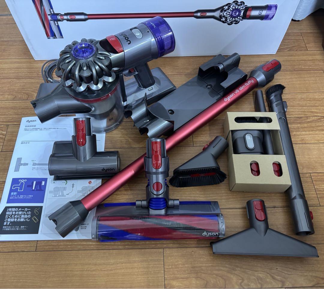 【美品使用少】dyson V8 slim fluffy 【未使用】￼アクセサリ