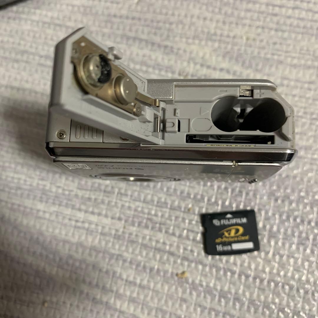 デジタルカメラ3点　ジャンク