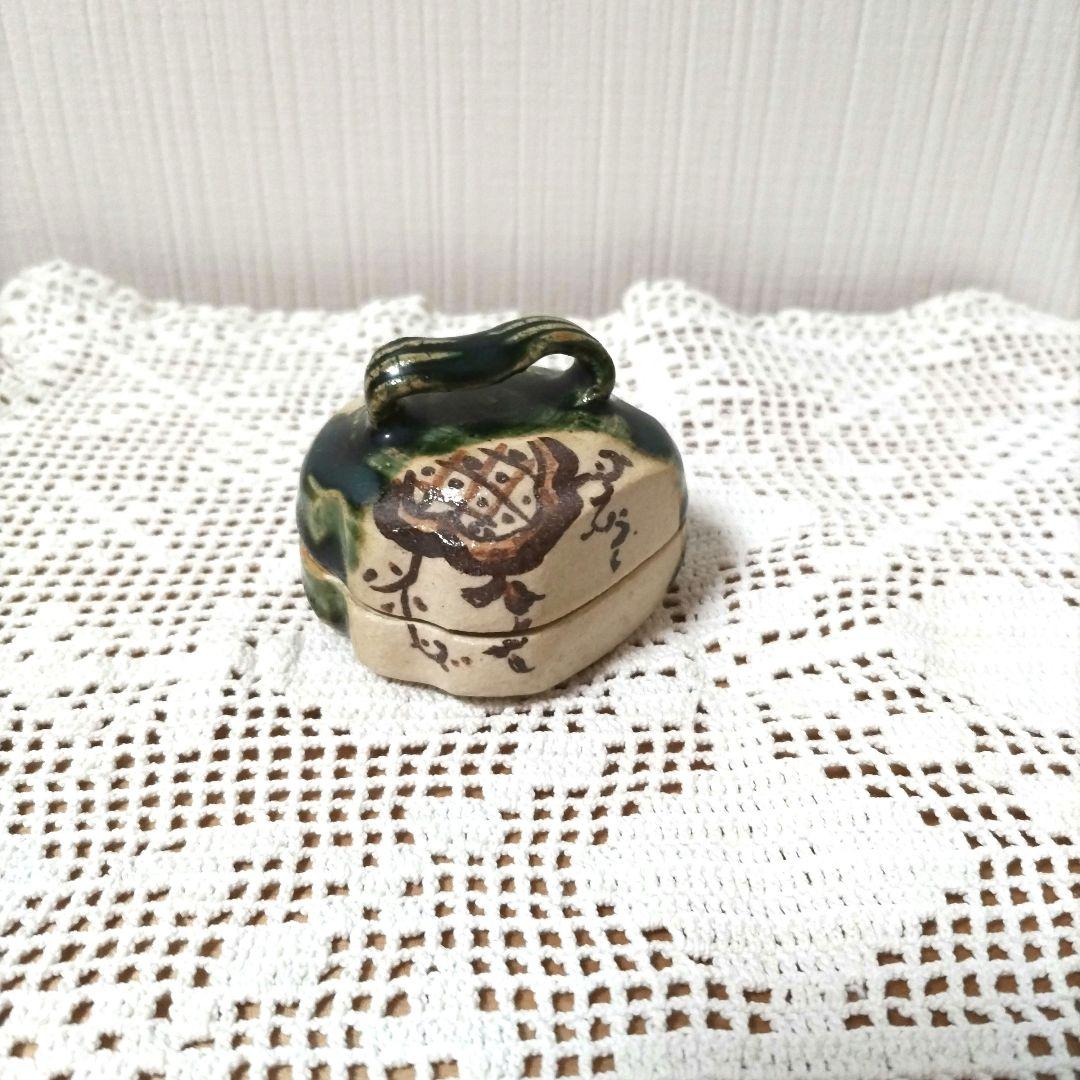 新品　香合　織部　弾き　　加藤芳右衛門