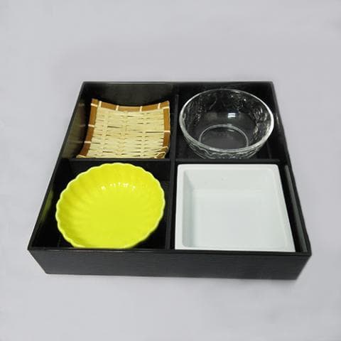 ◆弁当箱　8.5寸松華堂弁当　器セット　未使用品