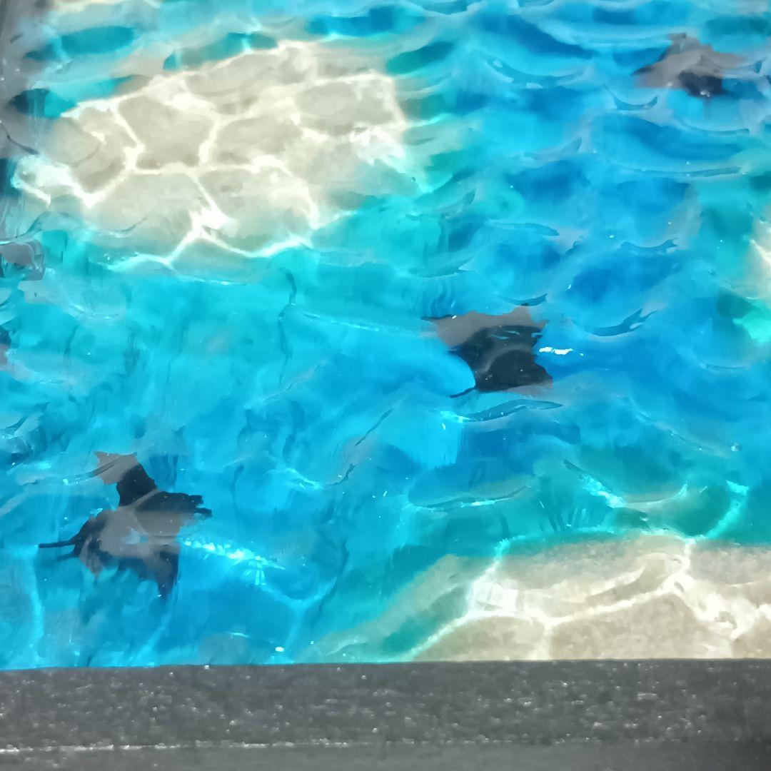 【1351】マンタが泳ぐ浅瀬の海　 立体オーシャンアートパネル　波紋アート　中