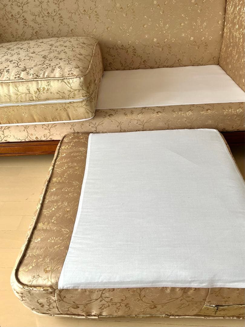 2人掛けソファ 長さ200×横幅95×高さ82㎝