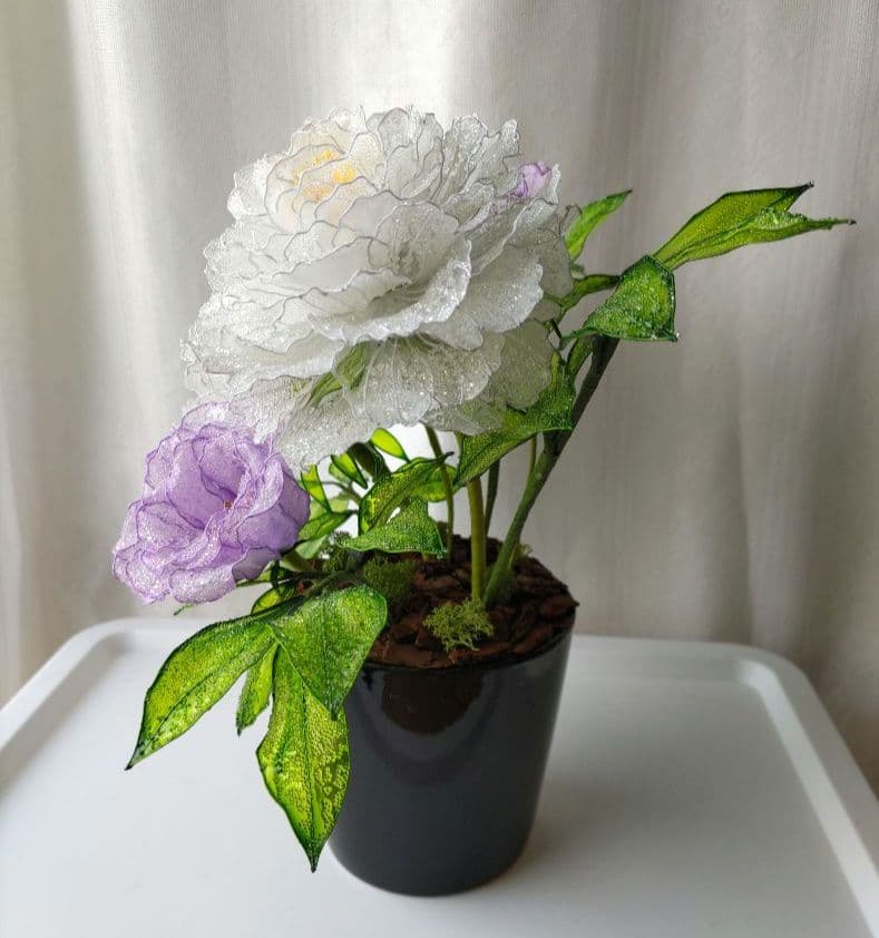 芍薬のアレンジメント　　　アメリカンフラワー　（ディップフラワー）