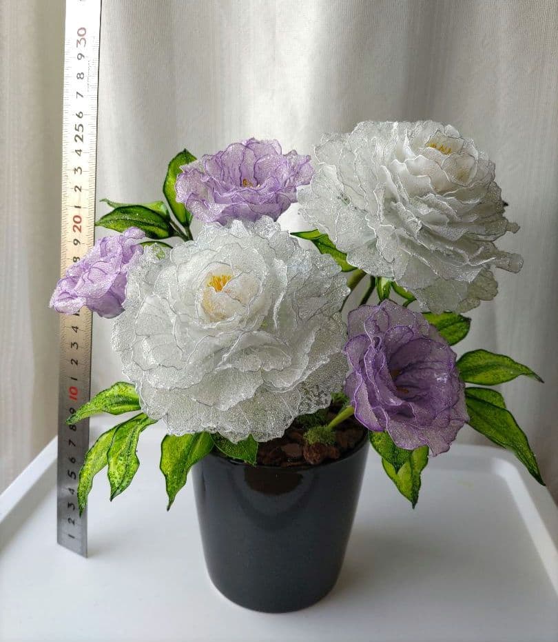 芍薬のアレンジメント　　　アメリカンフラワー　（ディップフラワー）