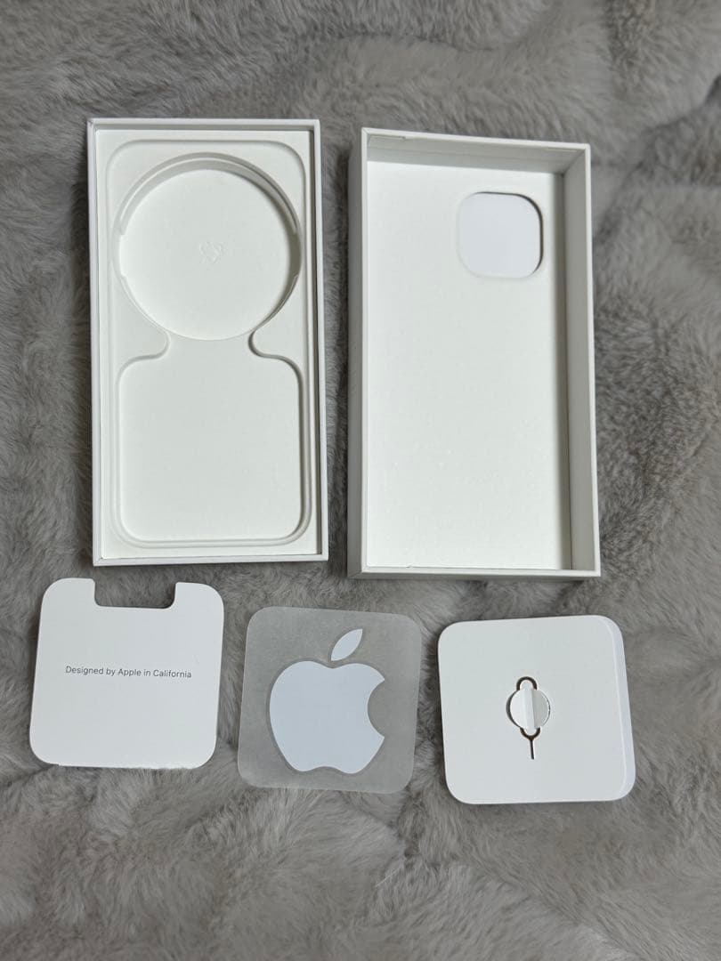 Apple iPhone 15 256GB イエロー 本体　箱付き