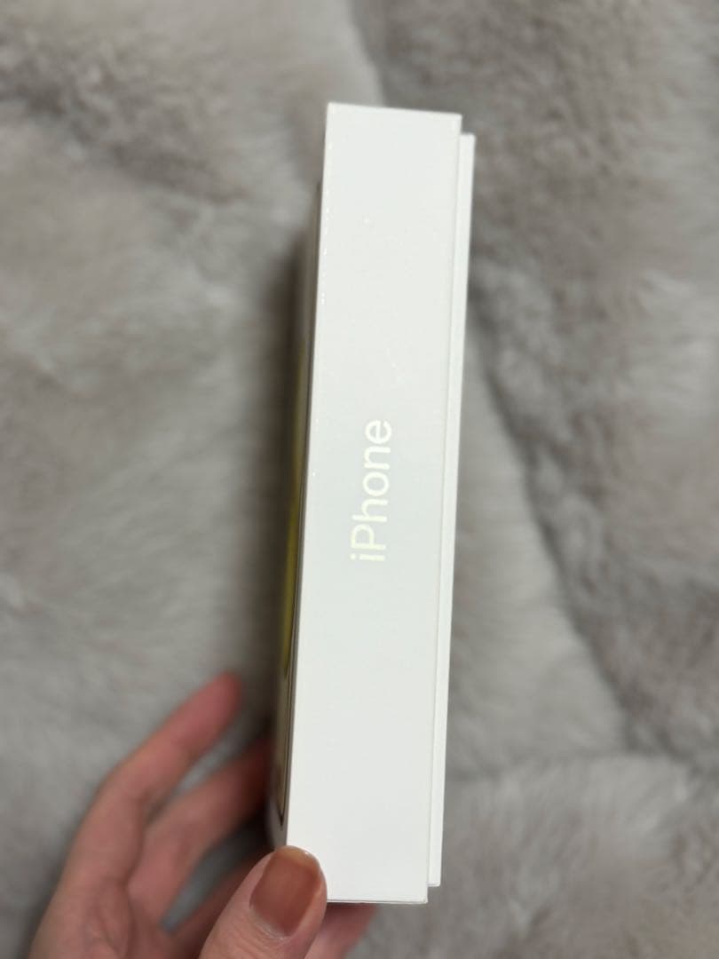 Apple iPhone 15 256GB イエロー 本体　箱付き
