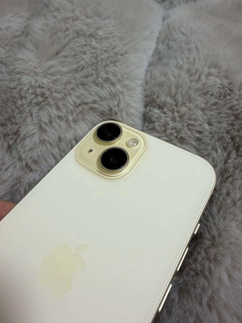 Apple iPhone 15 256GB イエロー 本体　箱付き