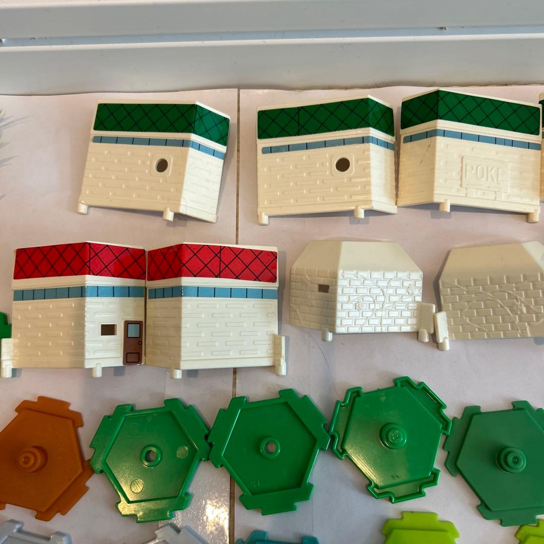 ポケモン 初期 ガチャガチャ レトロ ジオラマ ポケモンセンター レア