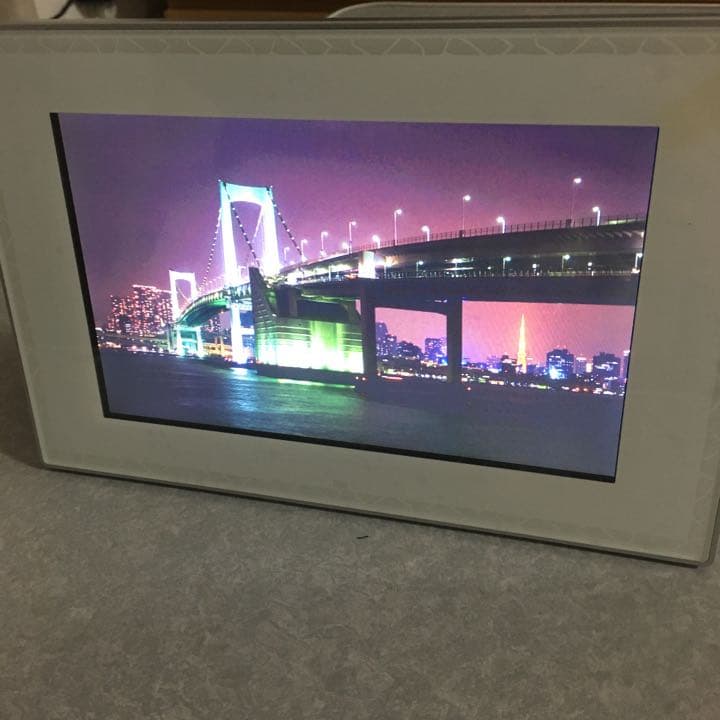 デジタルフォトフレーム　Pioneer HF-A705-W