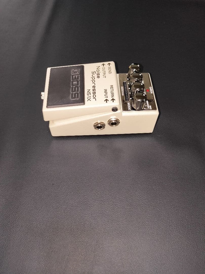BOSS　NS-1X　ノイズサプレッサー